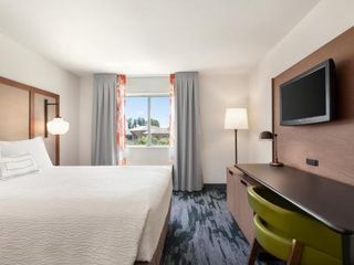 Hotel pic Fairfield Inn by Marriott Visalia Sequoia