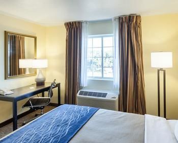 Comfort Inn & Suites Texas Hill Country