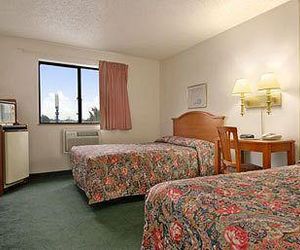 Super 8 by Wyndham Chester/Richmond Area Chester United States
