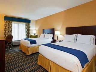Фото отеля Holiday Inn Express - Andalusia, an IHG Hotel