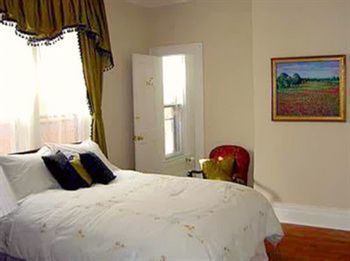 Photo of Garden House Bed and Breakfast