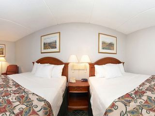 Фото отеля La Quinta Inn by Wyndham Binghamton - Johnson City