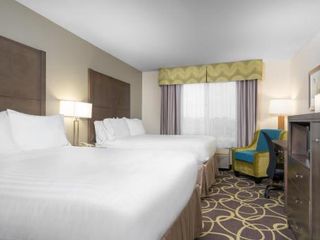 Фото отеля Holiday Inn Express Hotel & Suites Ames, an IHG Hotel
