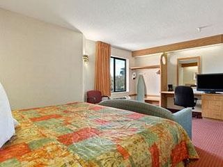 Hotel pic Days Inn by Wyndham Olathe Medical Center