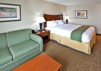 Отзывы Holiday Inn Express Hotel & Suites Urbana-Champaign-U of I Area, 3 звезды