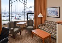 Отзывы Holiday Inn Express Hotel & Suites Ventura Harbor, 2 звезды