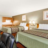 Days Inn & Suites New Iberia