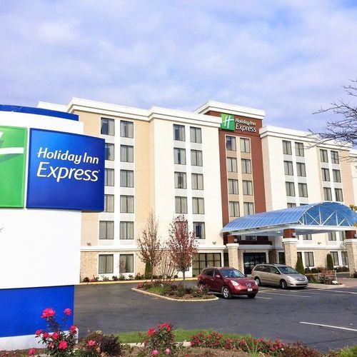 Photo of Holiday Inn Express Chicago NW - Arlington Heights, an IHG Hotel