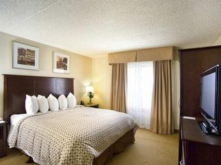 Hotel pic Embassy Suites Cleveland - Beachwood