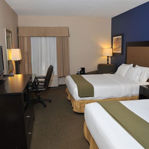 Photo of Holiday Inn Express & Suites Ashland, an IHG Hotel