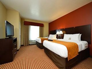 Hotel pic Comfort Suites Bay City