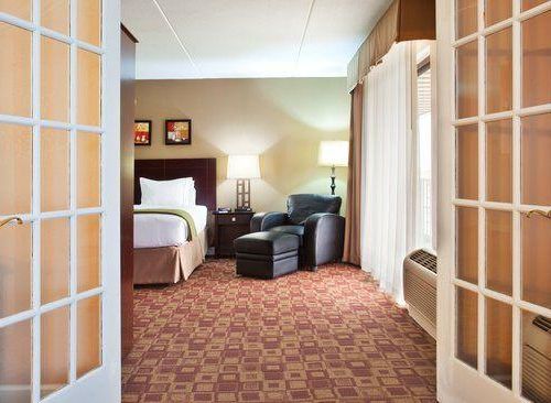 Photo of Holiday Inn Express Schaumburg-Rolling Meadows, an IHG Hotel