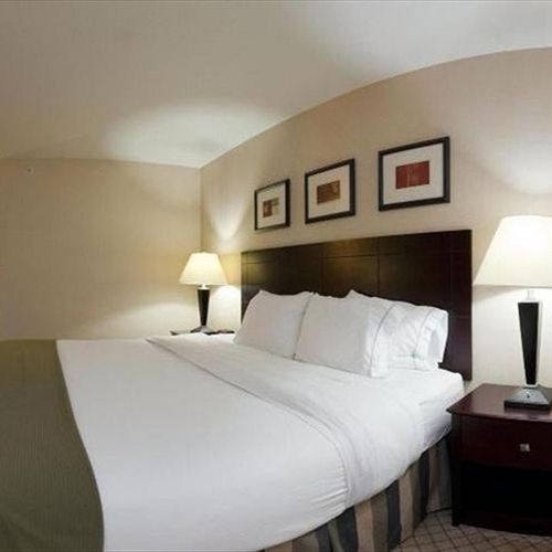 Photo of Holiday Inn Express Hotel & Suites Ankeny - Des Moines, an IHG Hotel