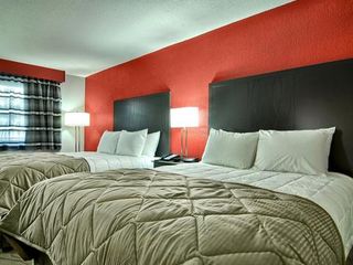Hotel pic Clarion Inn & Suites Russellville I-40