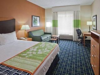 Фото отеля Fairfield Inn & Suites Portland West Beaverton