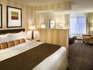 Hotel pic DoubleTree by Hilton Portland - Beaverton