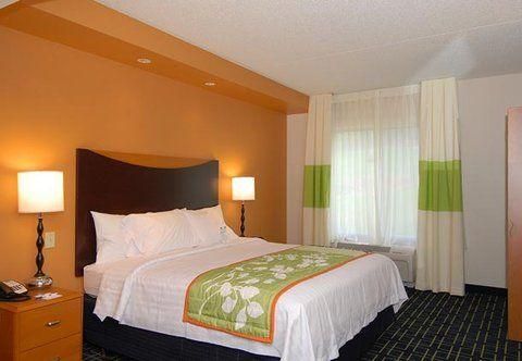 Fairfield Inn & Suites Bedford