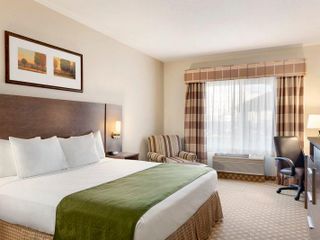 Hotel pic Country Inn & Suites by Radisson, Council Bluffs, IA