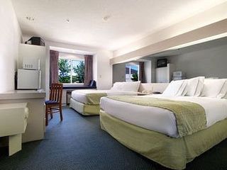Фото отеля Microtel Inn & Suites by Wyndham