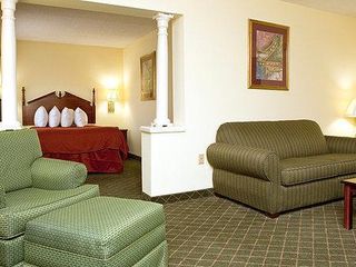 Hotel pic Quality Inn Saraland