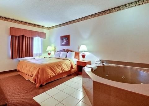 Photo of Holiday Inn Express & Suites Carmel North – Westfield, an IHG Hotel