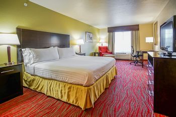 Holiday Inn Express & Suites Indianapolis North – Carmel, an IHG Hotel