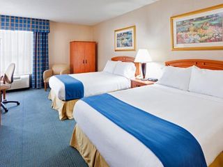 Фото отеля Holiday Inn Express Southington, an IHG Hotel