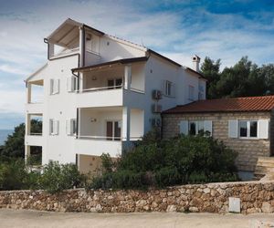 Apartments Nautilus-Bay Zavala Croatia