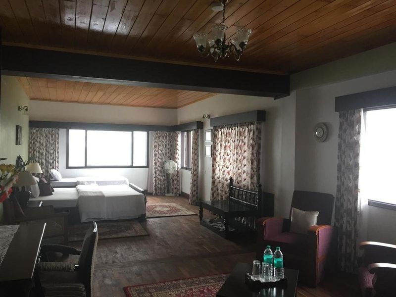 Hotel Photo 12