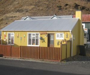 Cozy Little House in Vik Vik Iceland