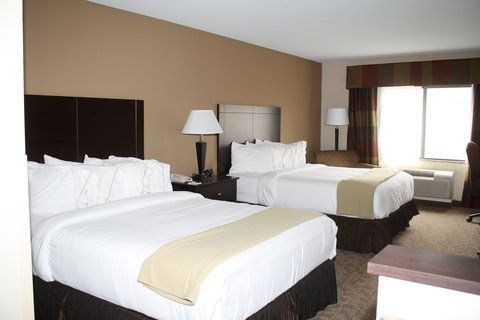 Holiday Inn Express & Suites Bridgeport, an IHG Hotel