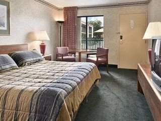 Hotel pic Days Inn by Wyndham Easton
