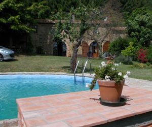 Casa Julia con giardino e piscina privati Chianni Italy