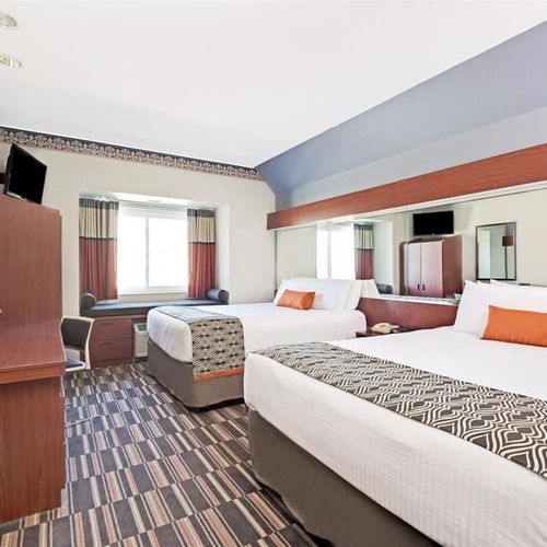 Photo of Microtel Inn & Suites Urbandale