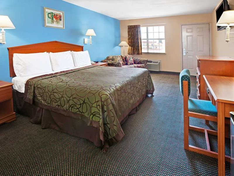 Hotel Photo 6