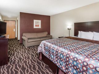 Hotel pic Days Inn & Suites by Wyndham Casey