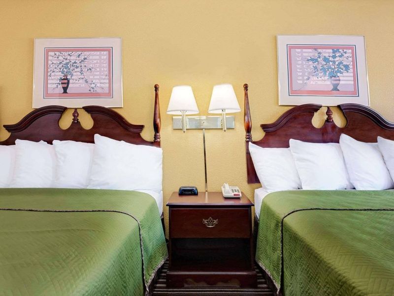 Hotel Photo 6
