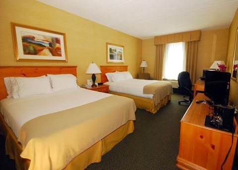 Photo of Holiday Inn Express Hotel & Suites Warrenton, an IHG Hotel