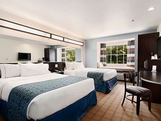 Фото отеля Microtel Inn & Suites by Wyndham Waynesburg
