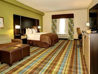 Фото отеля Holiday Inn Christiansburg Blacksburg, an IHG Hotel