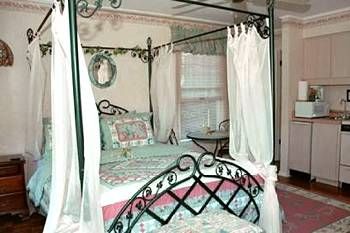 Southern Comfort Manor Bed and Breakfast