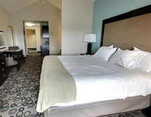 Holiday Inn Express & Suites - Cleveland Northwest Cleveland United States