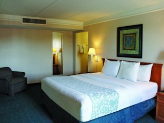 Hotel pic La Quinta Inn by Wyndham Clute Lake Jackson