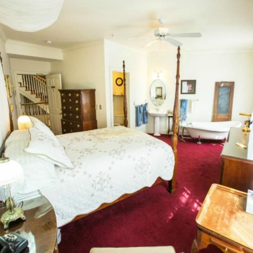 Photo of Currier Inn bed and Breakfast