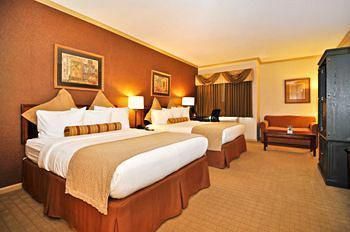 Best Western Plus Palm Court Hotel