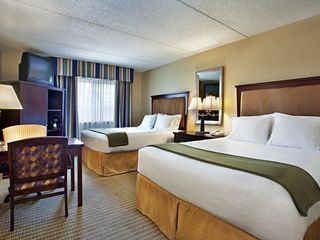 Фото отеля Holiday Inn Express Wheat Ridge-Denver West Hotel