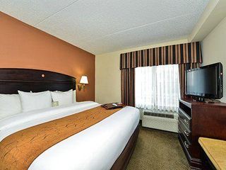 Фото отеля Comfort Inn & Suites Somerset - New Brunswick
