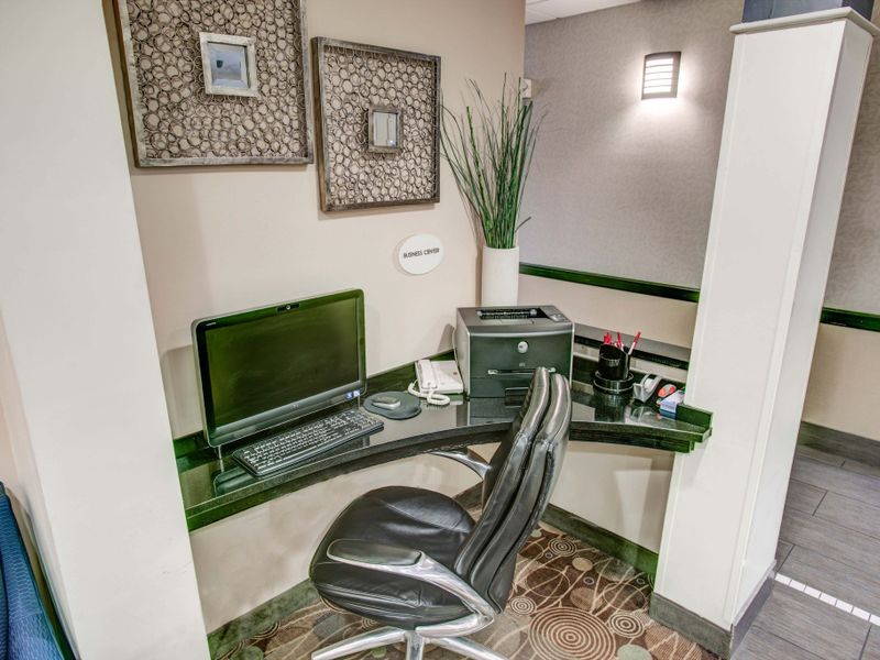 Hotel Photo 5