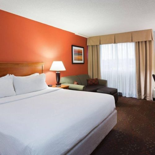 Photo of Holiday Inn Cincinnati-Riverfront, an IHG Hotel