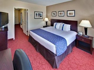 Фото отеля The Rewind West Des Moines, Tapestry Collection By Hilton